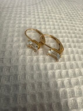 14kt Gold lever back Aquamarine Earrings